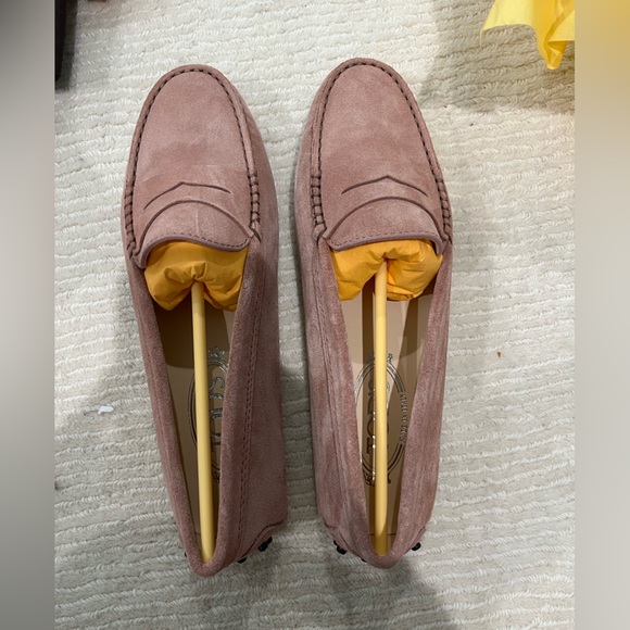 Tod's Women's Blush Suede Moccasins - Picture 1 of 8